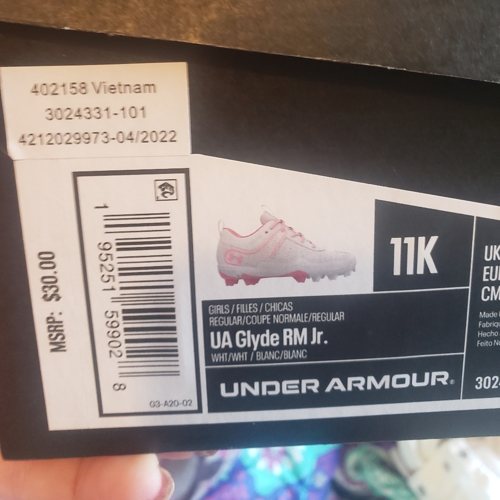 Girls soccer cleats